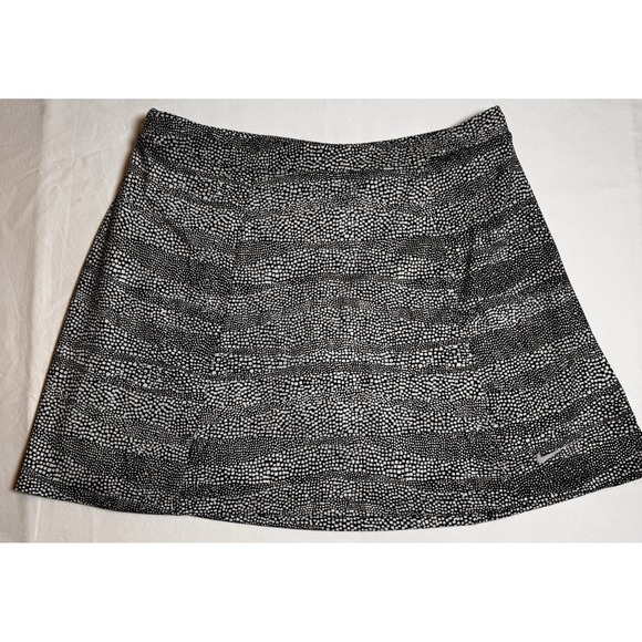 NIKE Womens XL Dri-Fit Golf‎ Skort Black White Abstract Print Skirt Shorts - Picture 1 of 9